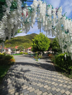 Qax-Residence-Hotel-Restoran